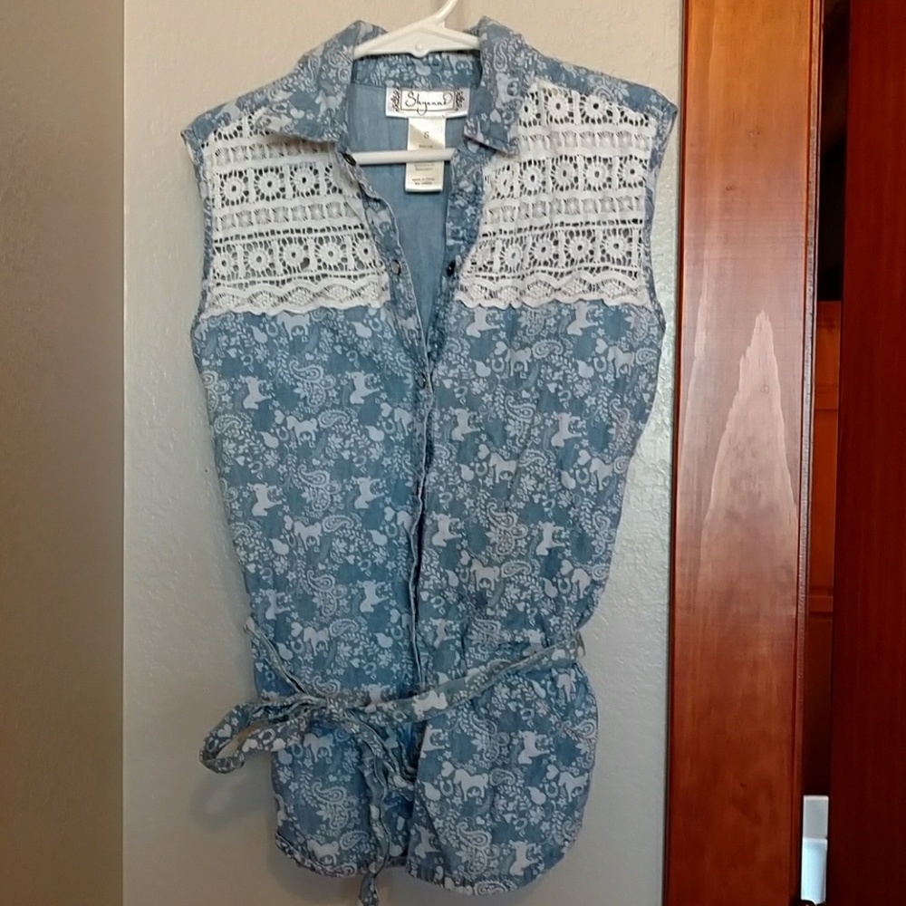 Shyanne horse girl outfit